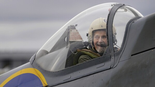 Pilot spitfire 2025